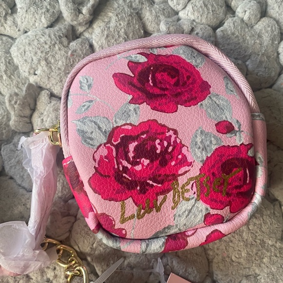 NWT Luv Betsey Crossbody - Picture 3 of 7